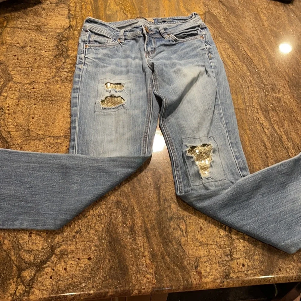 Junior Wallflower Jeans size 5 w/ sparkle patches‎